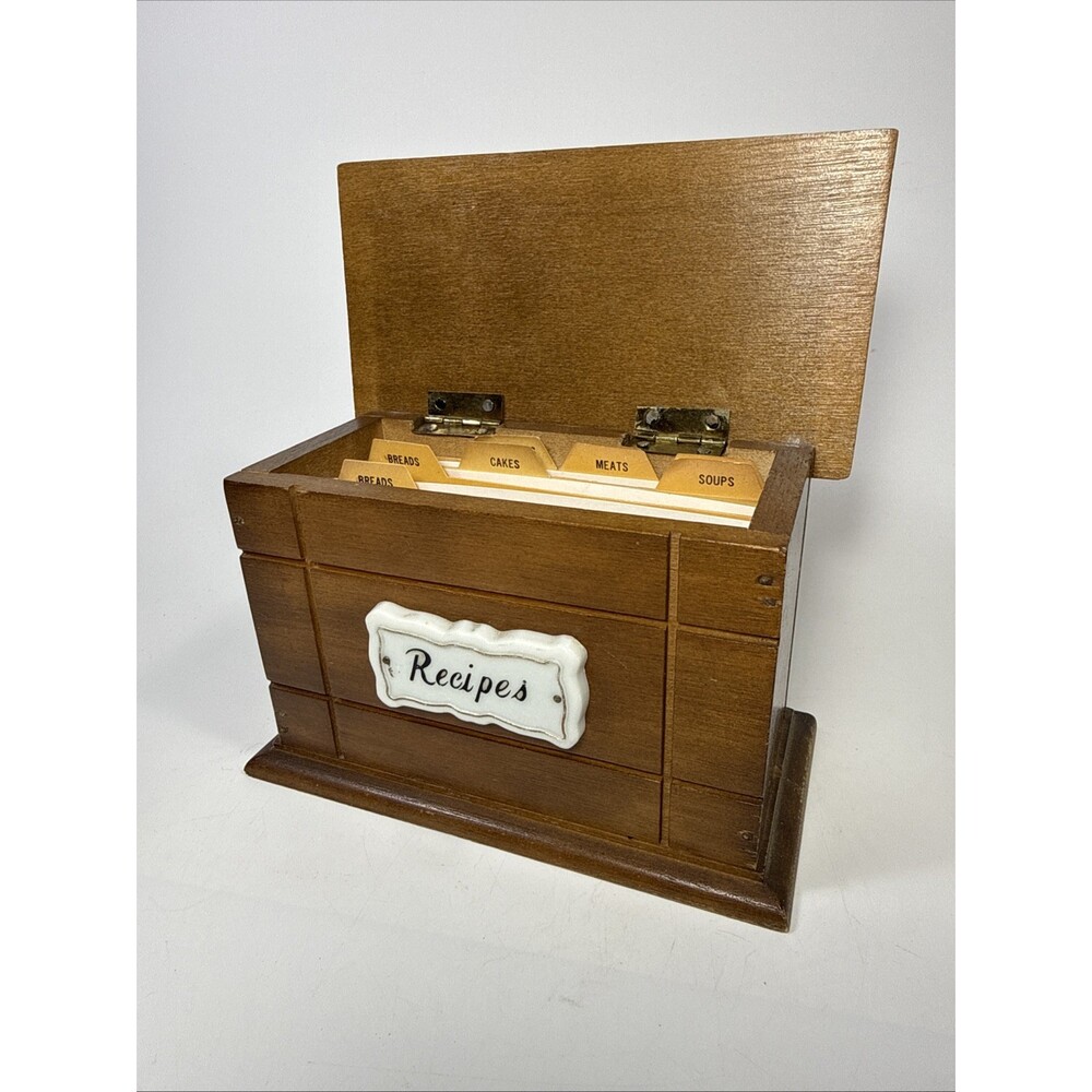 Vtg Giftco Wood Recipe Box Farm House Style With Empty Cards K3